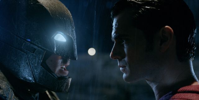 Ya Esta Aqu Nuevo Trailer De Batman V Superman Dawn Of Justice