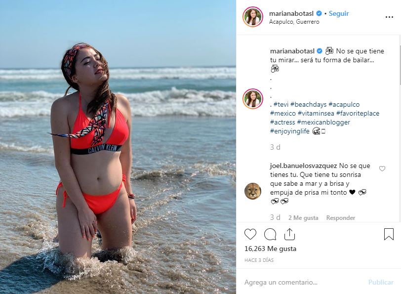 Mariana Botas Presume Figura Con Un Colorido Y Diminuto Bikini