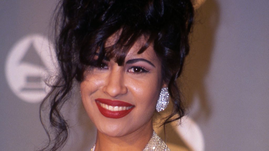 Recordamos a Selena Quintanilla con sus más grandes éxitos