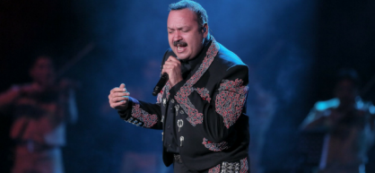 Pepe Aguilar está teniendo un éxito tremendo con un show que a la gente le está encantando