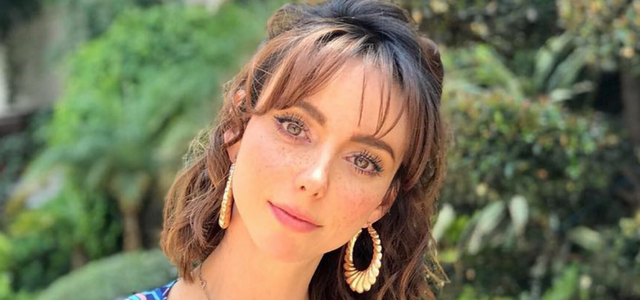 Natalia Tellez impacta a sus fans de castaña a rubia