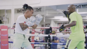 Floyd Mayweather sorprende entrenando al reguetonero Ozuna