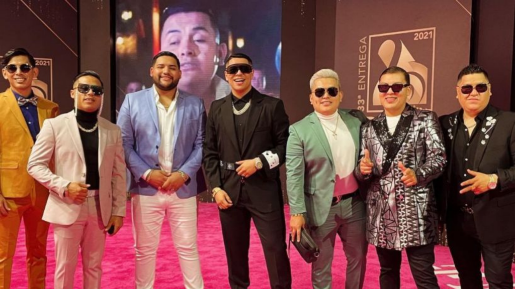 Grupo Firme y Lenin Ramírez se llevan 5 galardones en Premio Lo nuestro