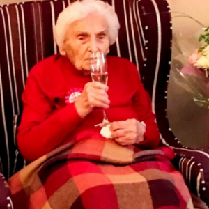 abuelita de 105 años revela que estar soltera es la clave de su longevidad