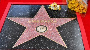 Jenni Rivera revelan estrella en Paseo de la Fama