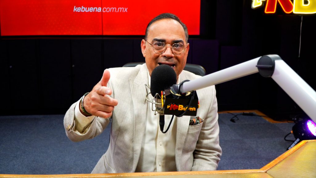 Gilberto Santa Rosa en La KeBuena